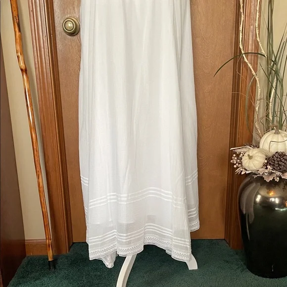 Elegant White Maxi Dress by Express - Picture 13 of 16